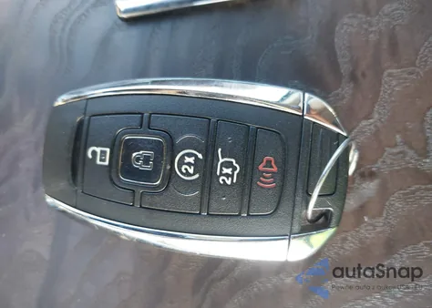 2018 Lincoln Navigator Reserve z USA, uszkodzony, nr VIN 5LMJJ2LT5JEL13125